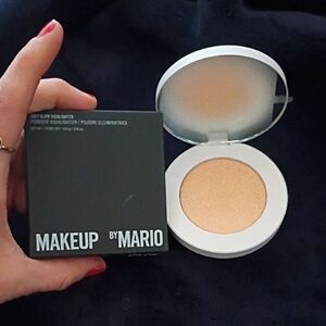 Makeup By Mario Powder Highlighter - Warm Champagne